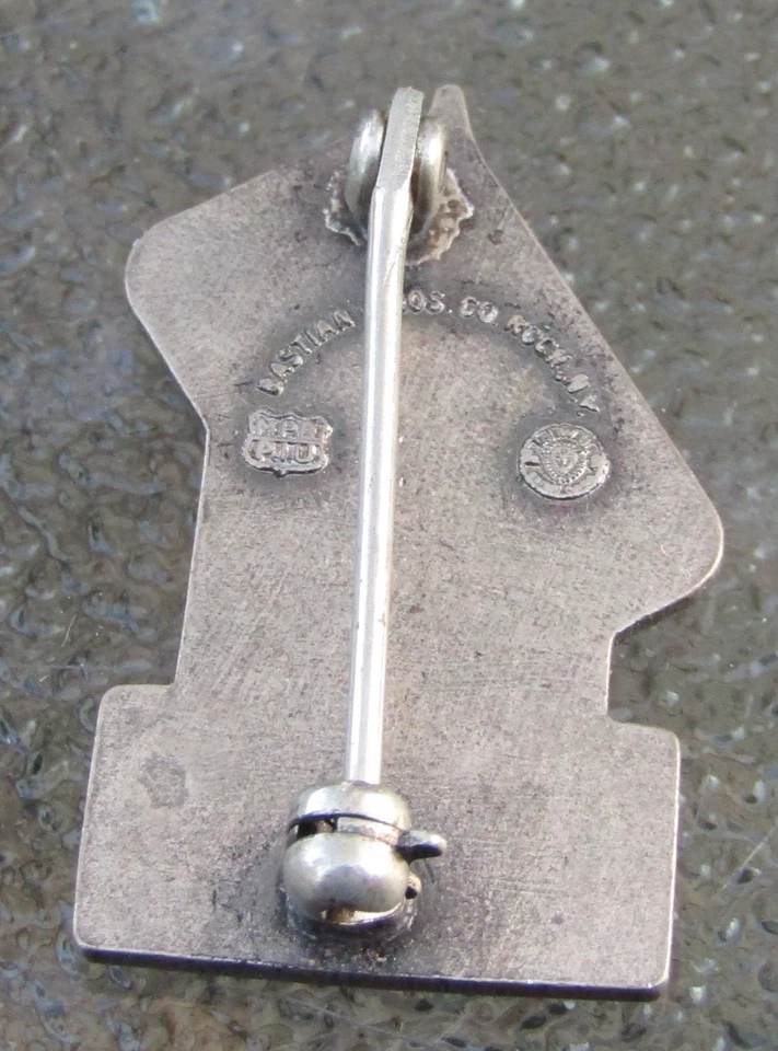 1960 Indianapolis 500 Bastian Bros. Silver Pit Pin #1659 Spark Plug Lee Brown - Image 2 of 2
