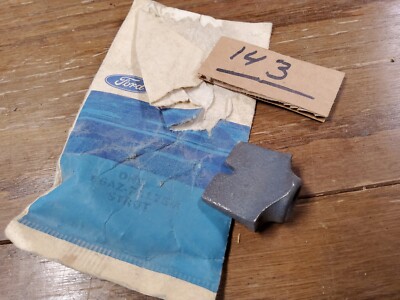 NOS 1956-72 FORD STRUT- FRONT BAND ANCHOR FM2 TRANSMISSION
