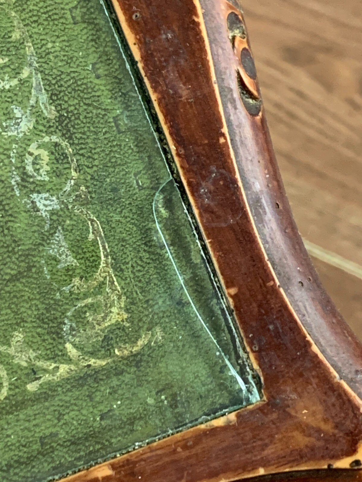 VINTAGE VICTORIAN STYLE NEST OF THREE MAHOGANY & GREEN LEATHER TOP