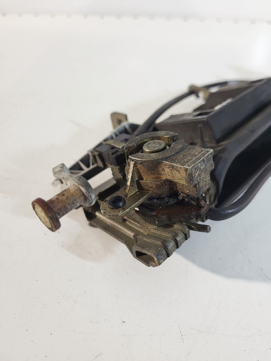BMW E36 Front Left Door Handle Outer 51218199915 (51211960801) | eBay