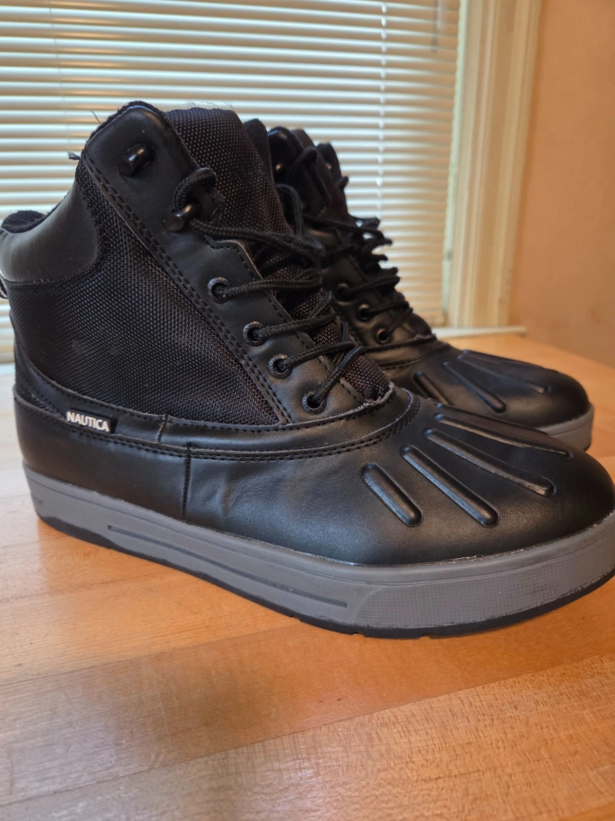 Nautica Duck Boots smooth Men size 10 Black