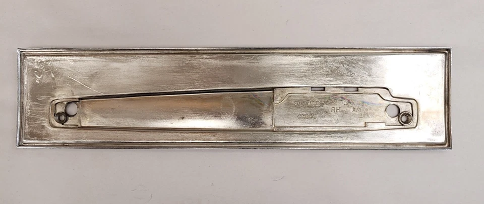 Plymouth Fury VIP 1966 puerta lateral derecha tirador manija base de montaje 2657080 nuevo en stock Foto 4 de 4