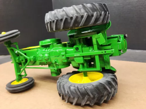 Prototipo tractor Ertl John Deere 850 diésel 1/16 2016 club de dos cilindros #16312A - Imagen 14 de 21
