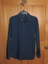 DOCKERS SIGNATURE NO WRINKLE SHIRT - SMALL - RETAILS  55.00 BL-49-7 