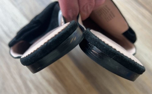 Mules J.Crew imitación gamuza lazo negro talla 8 - Imagen 3 de 6
