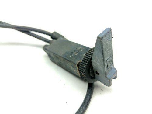94 Polaris Trail Boss 425 Choke Cable Knob Line - Picture 4 of 7