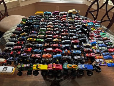 Lot of 111 Hot Wheels Monster Jam Trucks (1:64) Some Duplicates