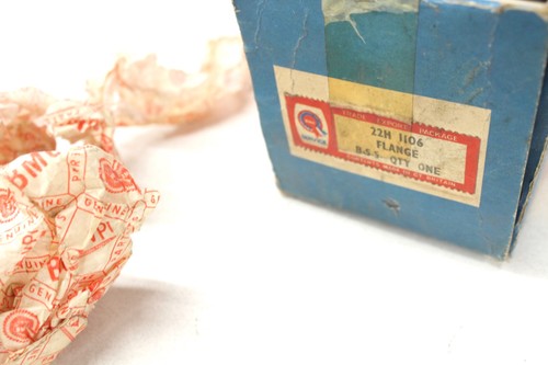 NOS BMC MG MGB Rear Gearbox Transmission Tail-Shaft Flange Assembly 1968-1980 - Picture 6 of 6