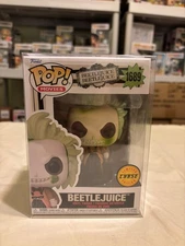 Funko Pop Beetlejuice #1689 - Beetlejuice In Cardigan chas + Protector