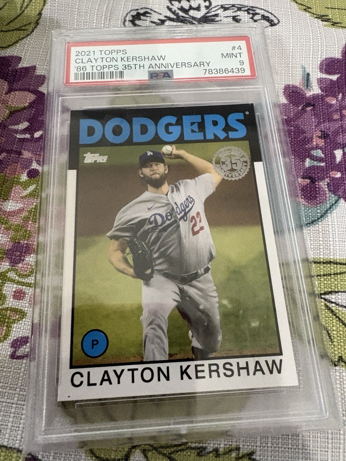 2021 TOPPS 1986 TOPPS 35th ANNIVERSARY #4 CLAYTON KERSHAW CARD DODGERS PSA 9 view 1