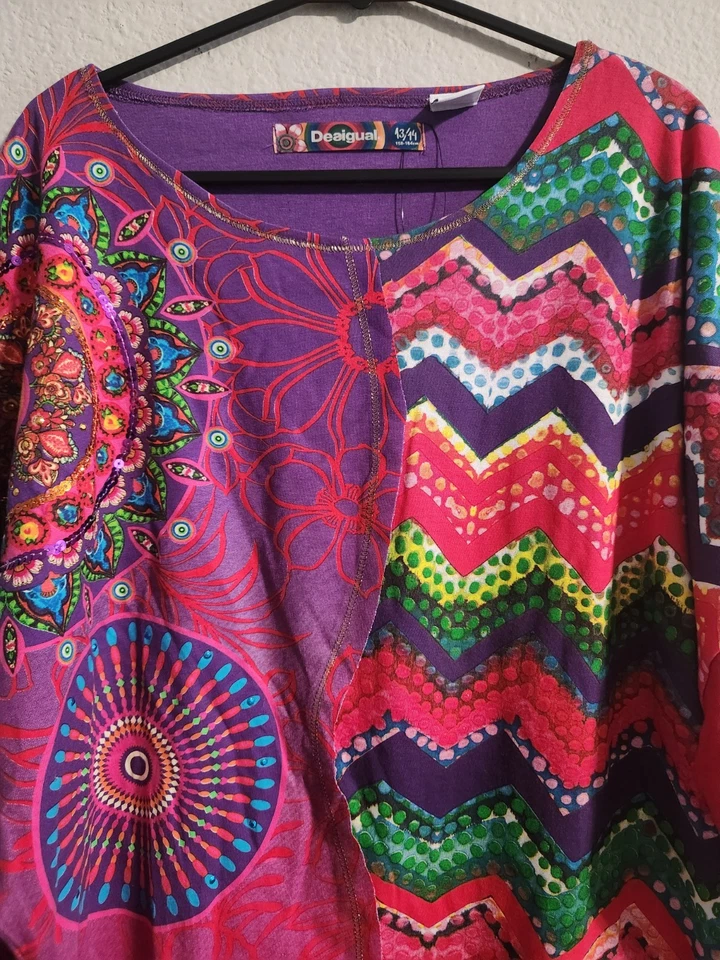 Camiseta Desigual NUEVA CON ETIQUETAS Niñas Rodhe Rosa/Púrpura Multi Adornada Talla 13/14 Foto 4 de 4