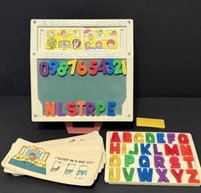 Vintage '72 FISHER-PRICE SCHOOL DAYS DESK w/ 33 Letters Tray Numbers 14 Stencils