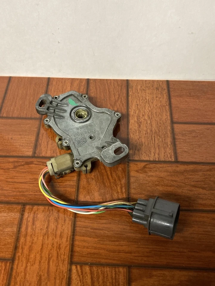 99-04 Land Rover Discovery 2 Neutral Safety Switch Transmission Position XYZ OEM - Image 3 of 4