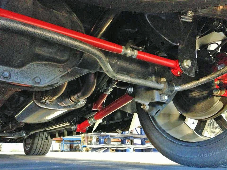 Adjustable Rear Panhard Track Bar with Poly Bushings | 2009-2024 Dodge Ram 1500 Foto 4 de 4