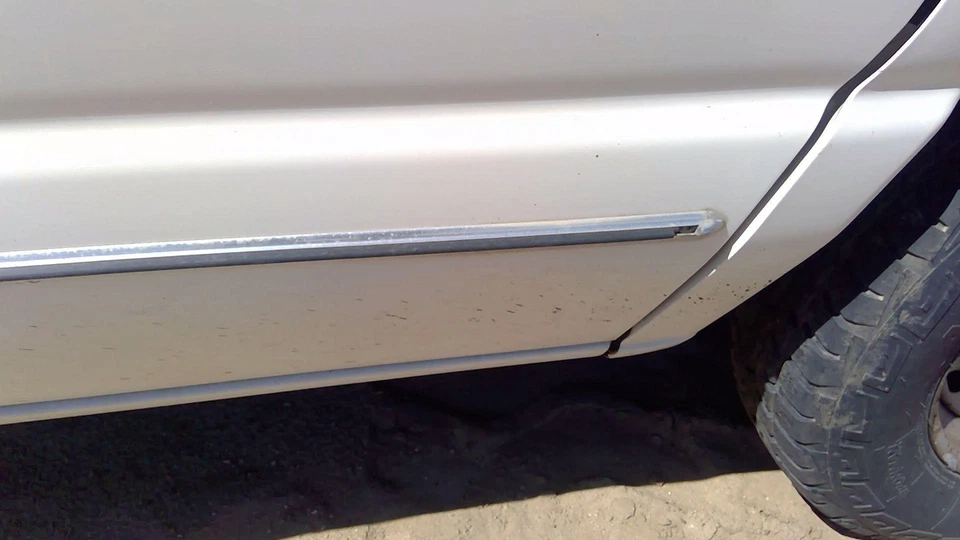 Ford Van E150 1993-2004 pasajero delantero derecho moldura de puerta OEM moldura Foto 4 de 4