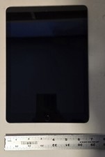 Apple iPad 6th Generation A1893 32 GB, Wi-Fi, 9.7 in - Black