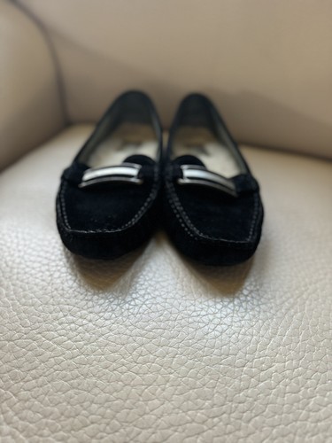 UGG Moccasin Shoes slippers Women’s Size 6.5 Black Suede Sheepskin Preowned - Picture 4 of 12