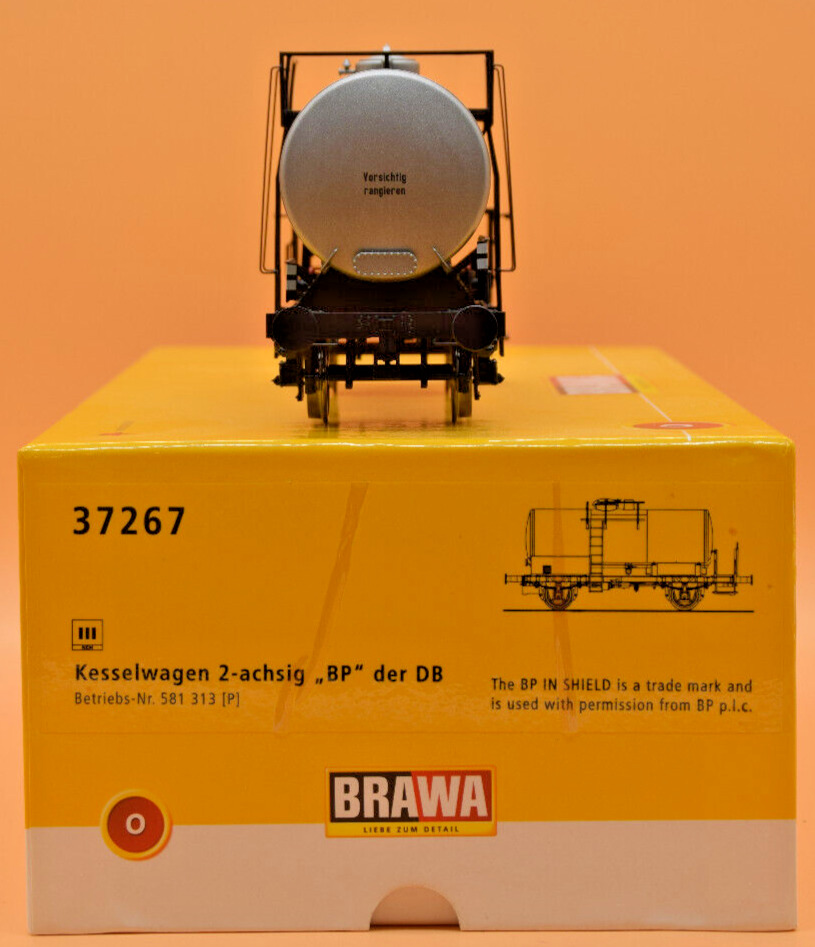 BRAWA zweiachsiger Spur 0 Kesselwagen "BP" der DB 37267