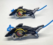 Lanzador Beyblade Burst Evolution Hasbro Riptide Blast Shark solo x2 con cables
