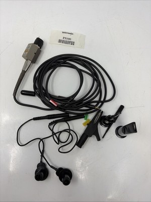 Tektronix P5100 2500V 250 MHz High Voltage Oscilloscope Probe  W/Accessories .