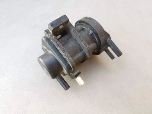 Mercedes-Benz C W202 1996 Diesel 70kW Turbolader Druckwandler Magnetventil