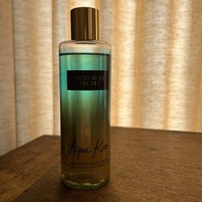 Victoria's Secret AQUA KISS Fragrant Body Wash 8.4 oz / 250 ml Full NEW