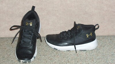 youth black UNDER ARMOUR Lockdown 5 athletic sneakers shoes 3023533-003, size 4