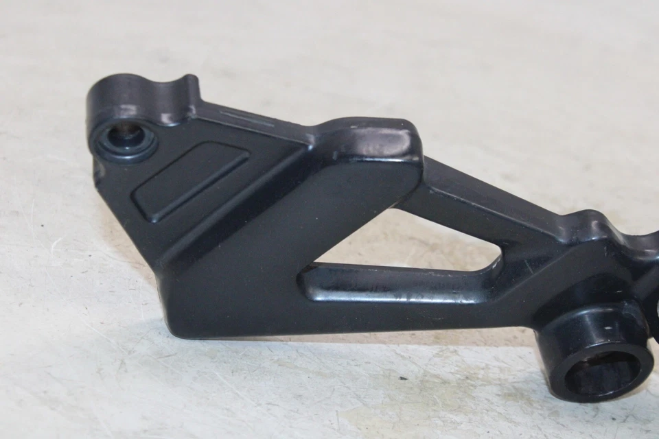 90-99 KAWASAKI NINJA ZX11 ZX-1100-D OEM CLAVIJA TRASERA IZQUIERDA PASAJERO Foto 2 de 4