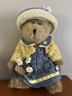 Boyds Bears BAILEY #9199-20 8” Plush Spring 2003. Daisy Dress