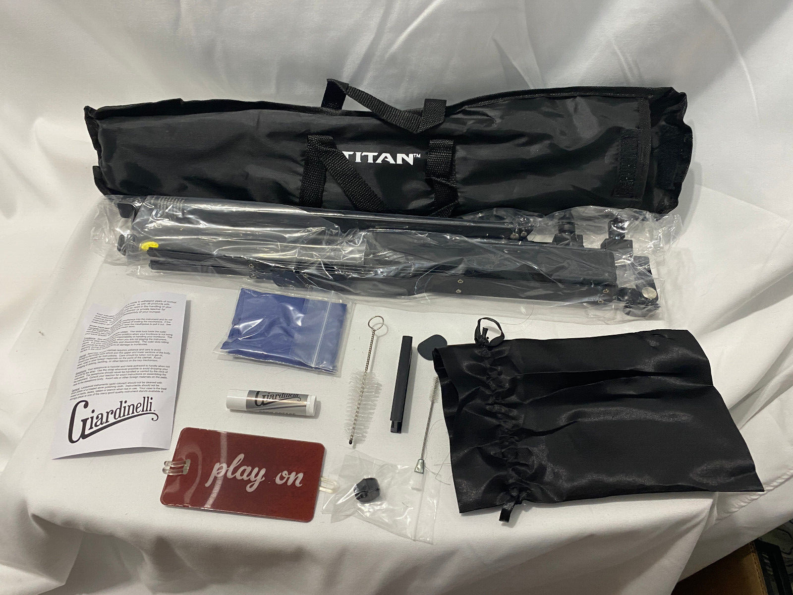 Giardinelli Clarinet Starter Pack Everything You Need To Start Playing