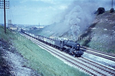 8F 2-8-0 auf Güterzug Duplikat Dia BRMR89