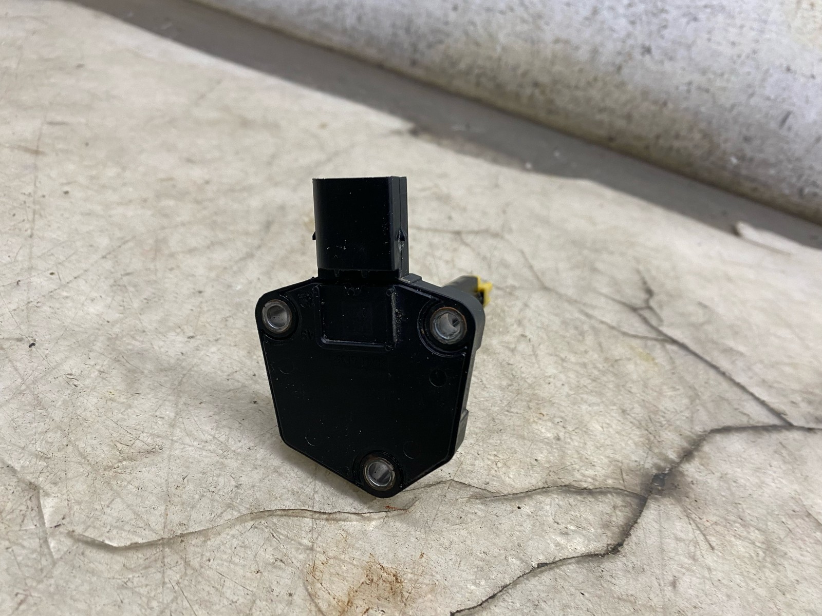 2020-2025 ASTON MARTIN DBX OEM 4.0L ENGINE OIL PAN LEVEL SENSOR 0919057101