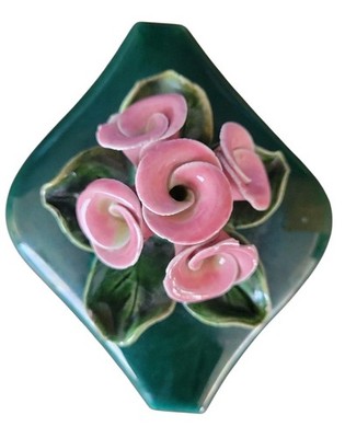 Vtg Tonar-Hollywood Floral Wall Pocket