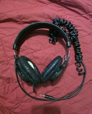 Sony MDR-7506 Dynamic Stereo Studio Monitor Headphones