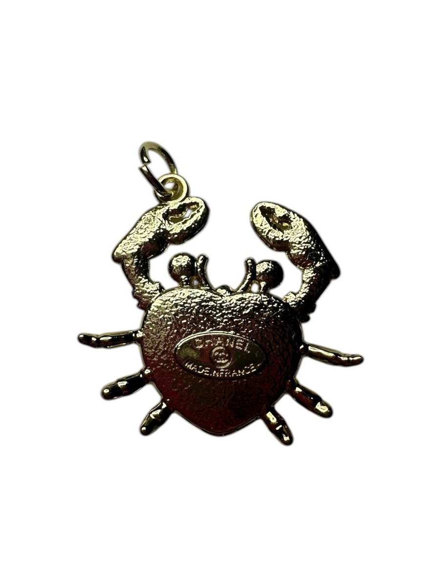 Chanel Gold Crab Heart Zipper Pull Charm with Black Enamel
