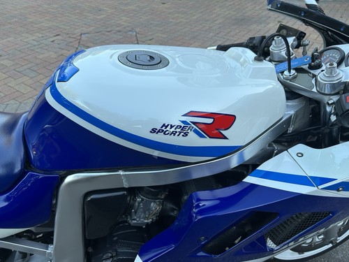 1989 Suzuki GSXR 1100 K Slingshot 14900 miles 45 image