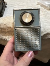 RCA VICTOR TRANSISTOR RADIO BLUE MODEL 4TH12
