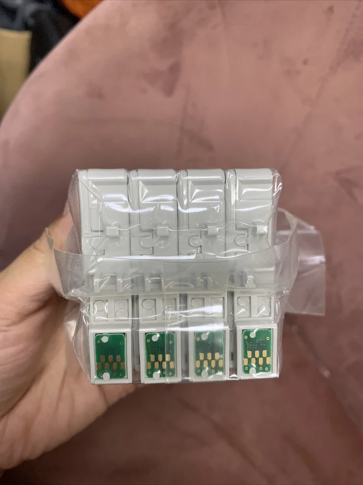 4x Genuine Epson Ink Cartridge T0544 T0543 T0542 T0548 - Multipack Multicolour - Image 3 of 4