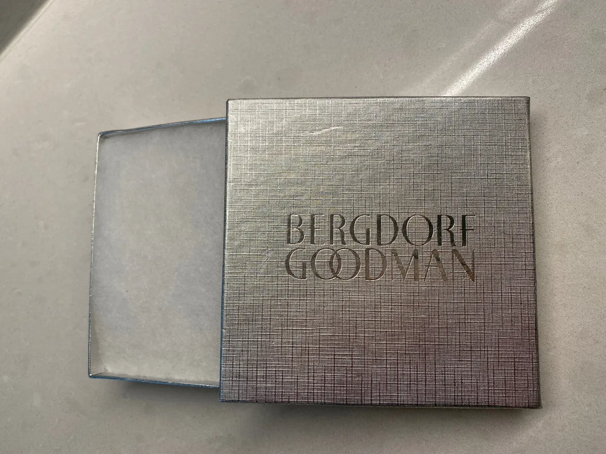 Bergdorf Goodman Gift Box (Empty) Small Silver. New. For Jewelry