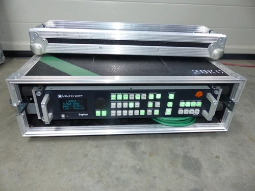 ANALOG WAY Saphyr Seamless Switch SPX450 + Case #146 R