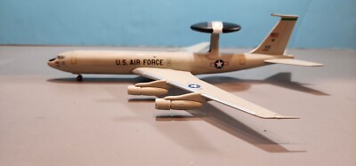 USAF E-3 ''SENTRY'' ''ELMENDORF AFB'' 1:200 SCALE METAL MODEL W/ SCALE GEAR & STAND