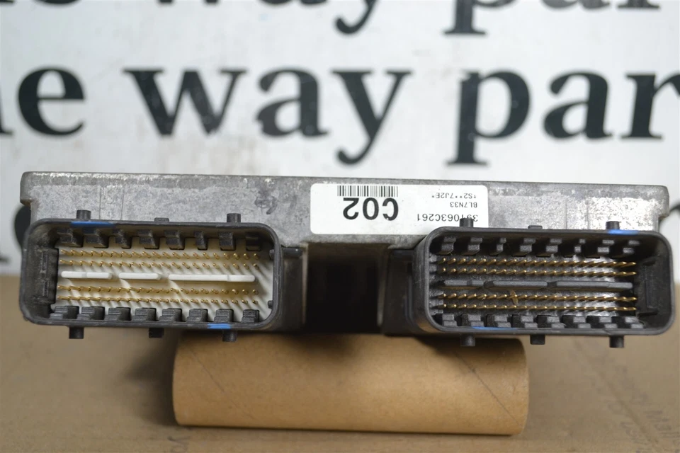 391063C261 Kia Sorento 2007-09 Unidad de control del motor 3,3 L módulo ECU 16C1 853 B36 Foto 2 de 4