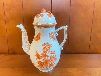 Herend Queen Victoria Coffee Pot: Fortuna Rust, 24k Gold Gilt, 55 fl oz