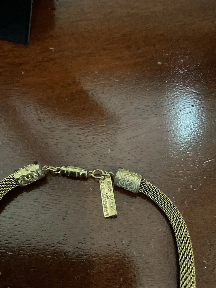 Collar Anne Klein 16 pulgadas oro con colgante de piedra negra Foto 3 de 4