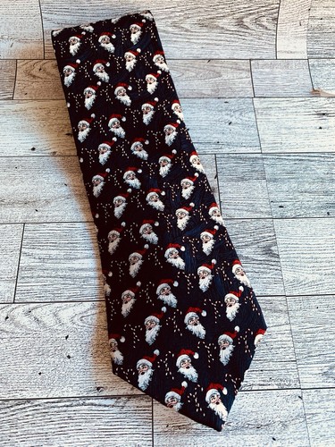 Cape Cod Santa Head Christmas Neckwear Designer Tie 100% Silk USA Ships FAST!