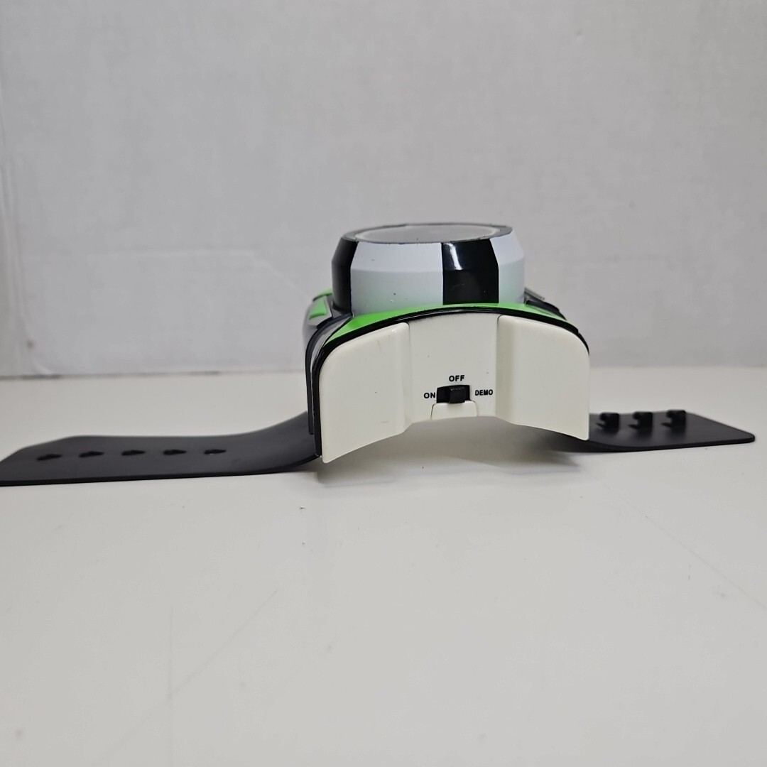 2019 Playmates Ben 10 Alien Game Omnitrix Watch Memory Timing