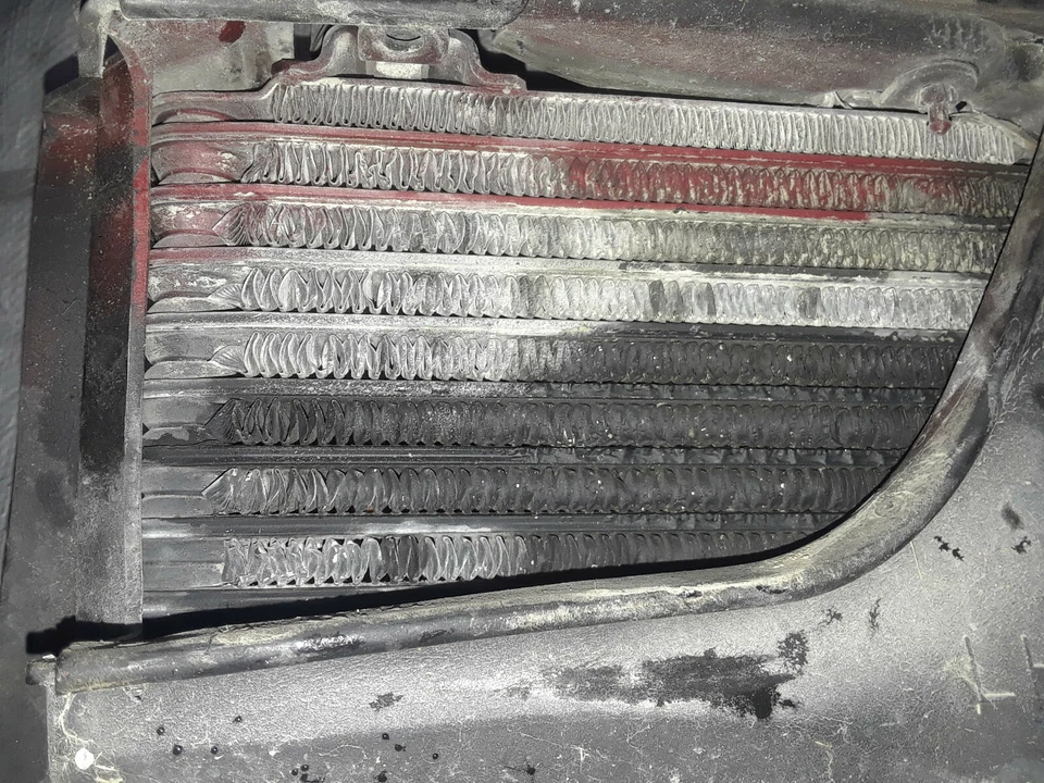 Mazda RX8 RX-8 OEM LH Left Driver Side Oil Cooler 2004 2005 2006 05 06 07 - Изображение 2 из 3