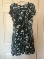 Loft Green Floral Short Sleeve Criss Cross Back Fit & Flare Dress 4P NEW