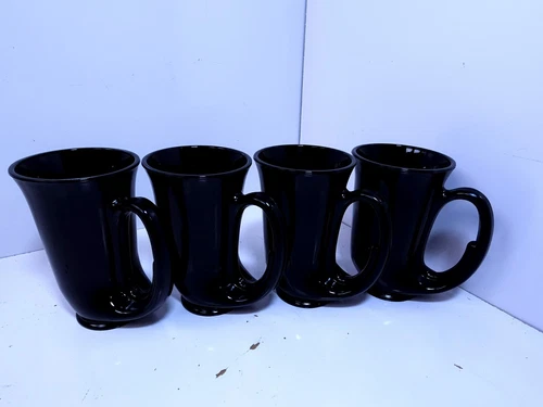 Vintage Indiana Glass Tiara Hunters Horn Mug Set