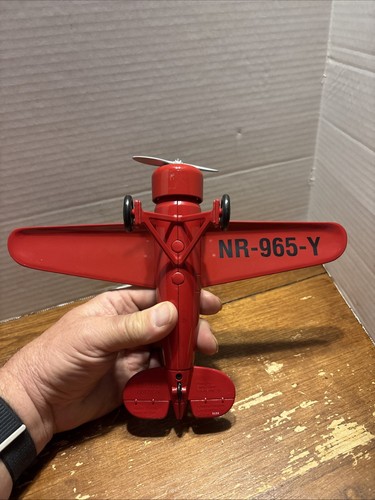 Amelia Earhart Vega Lockheed Tail Dragger Plane Metal Bank NR-965-Y - Picture 9 of 24